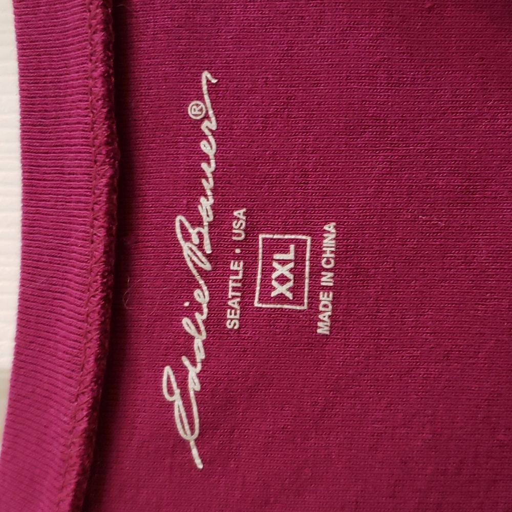 Long sleeved v-neck top - Picture 2 of 5